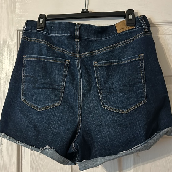 American Eagle High Rise Shorts - Picture 2 of 4